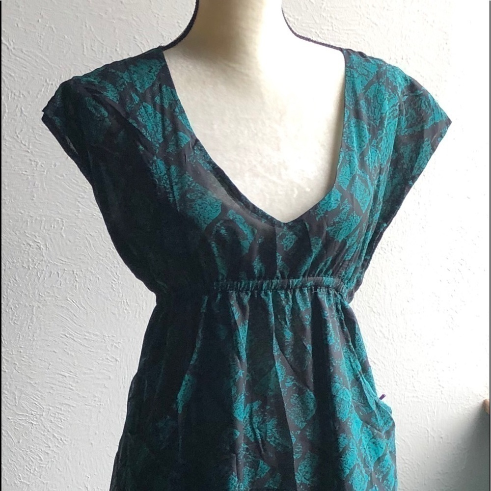 NWT-O’NEILL DRESS-NWT-LARGE